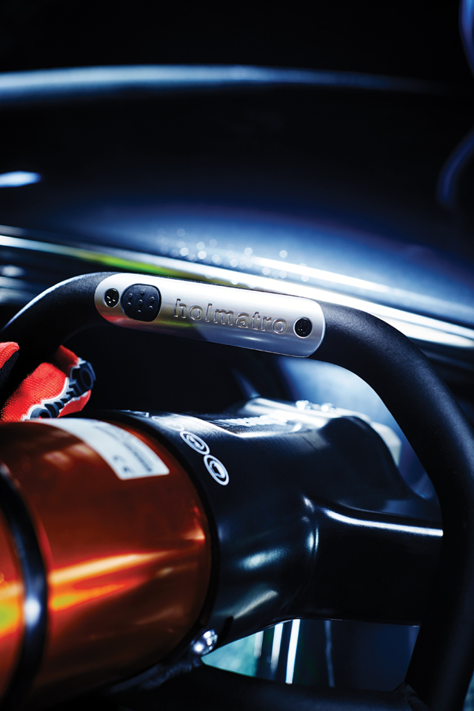 5000-series-cutter_96dpi_682x1024px_2_NR-18915-1.png